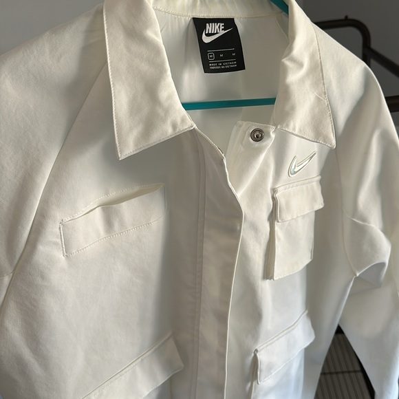 Nike jacket - Picture 6 of 11